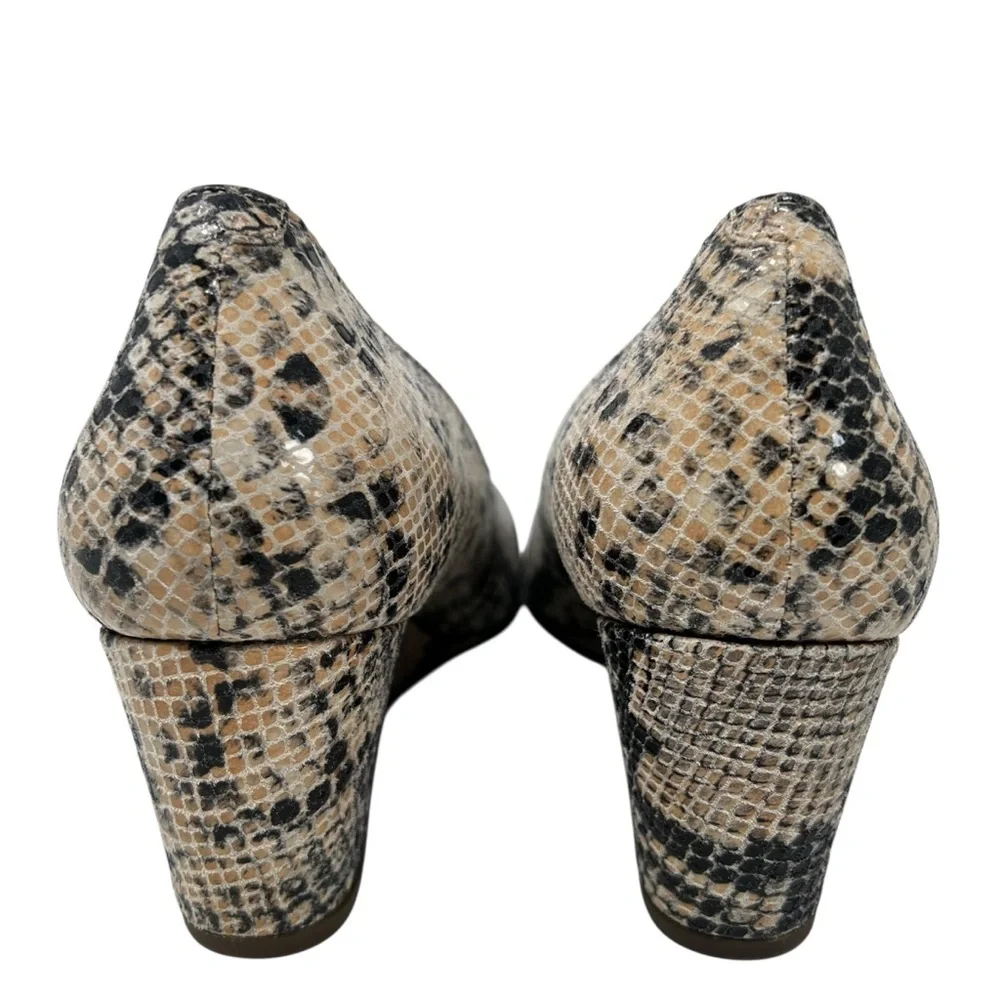 Vionic Beige and Black Snakeskin Wedges